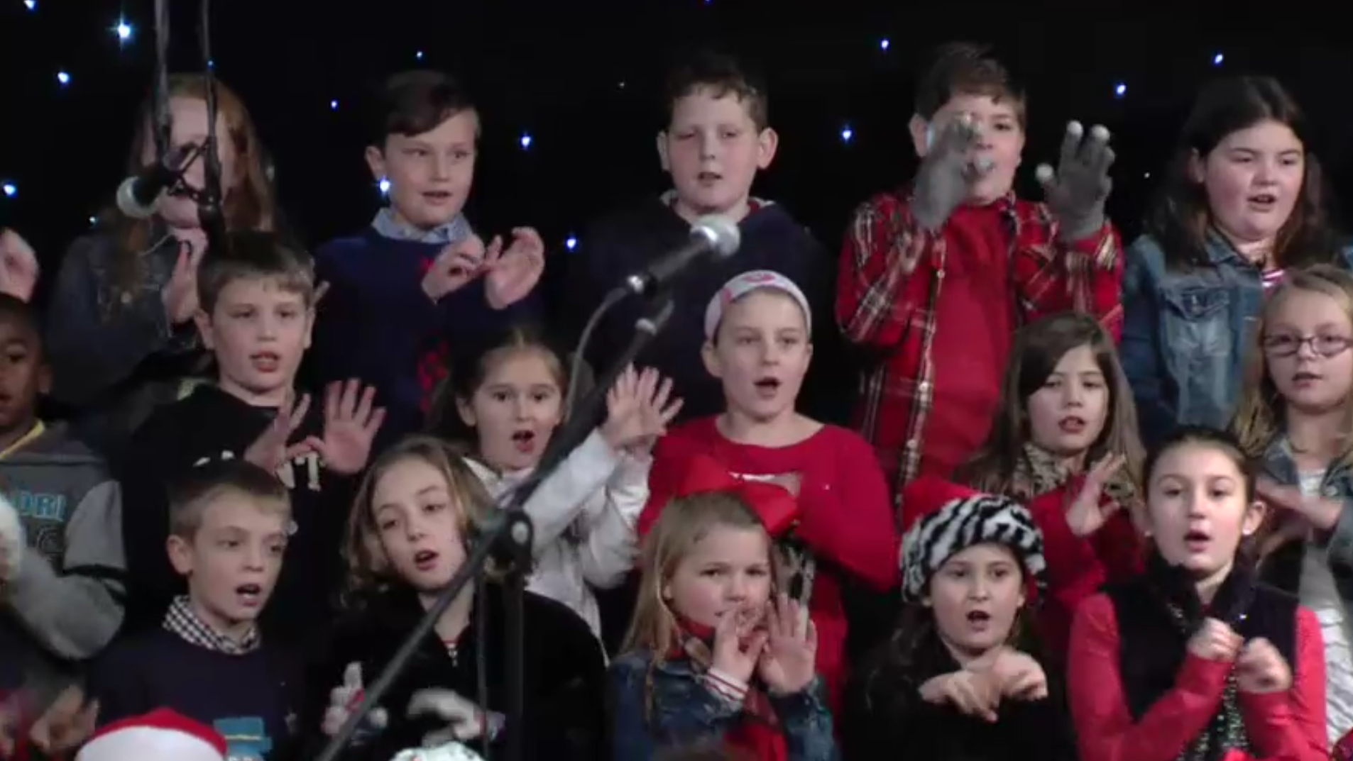 December 04, 2015 Holiday Of Lights Presents Woodlake Elementary